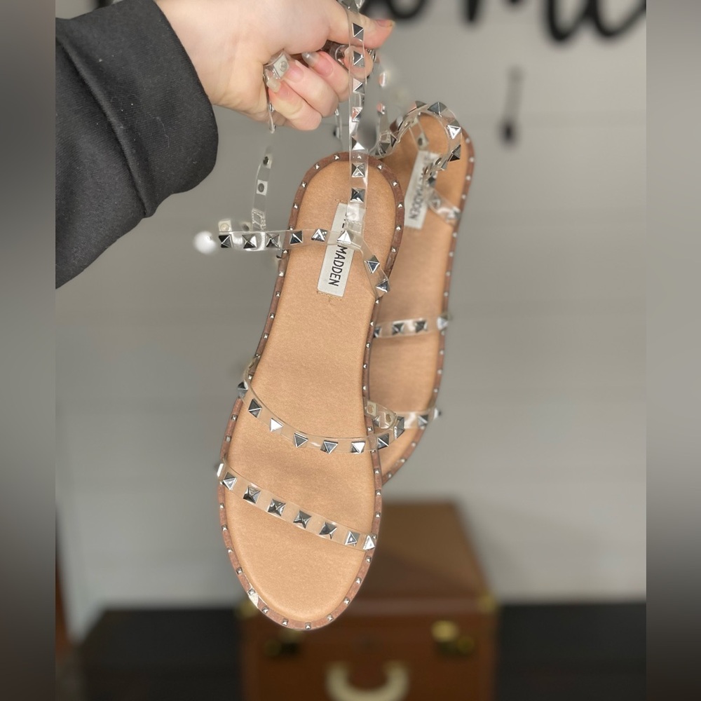 Steve Madden sandal size 9.5